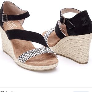 New Tom’s Clarissa woven cork black/white wedge